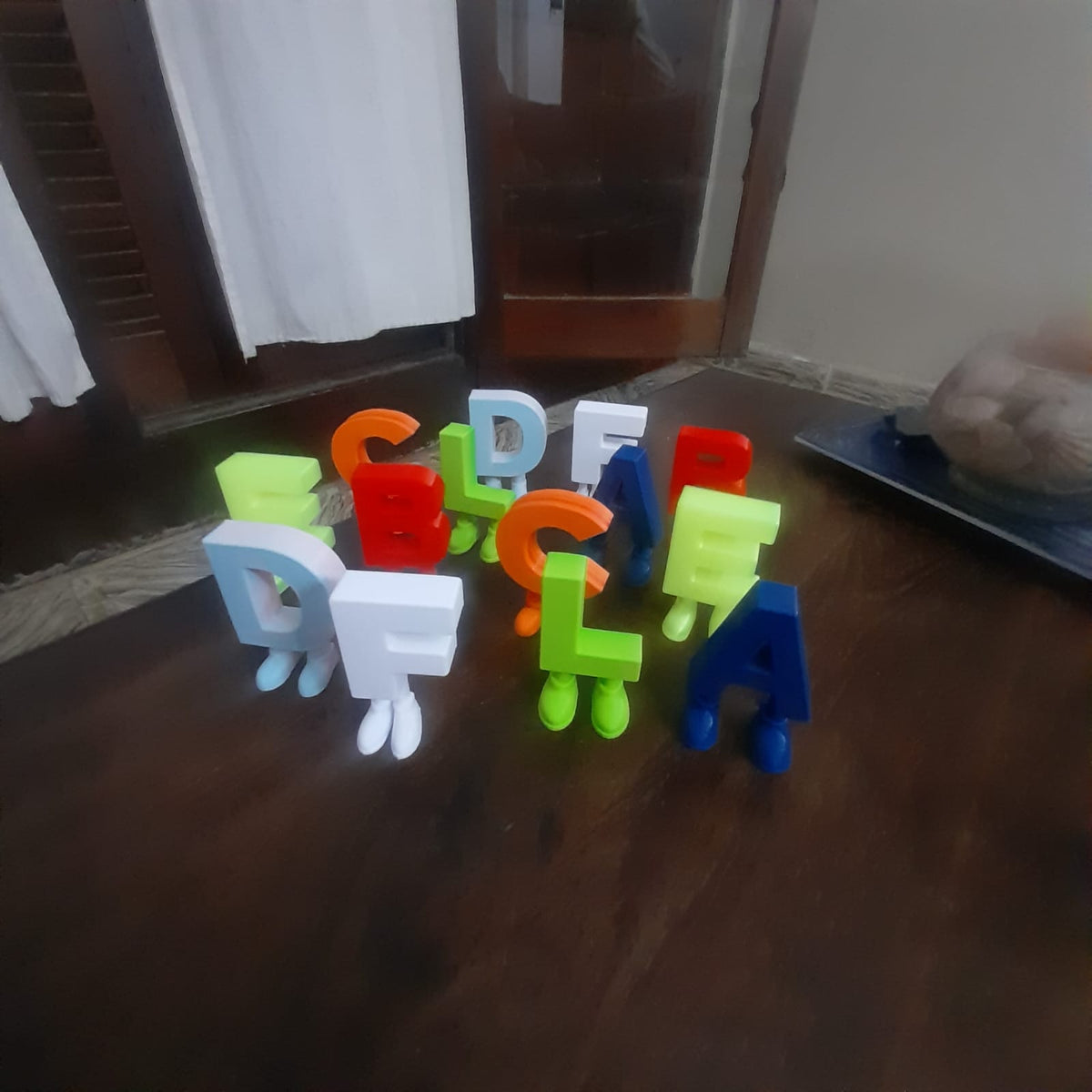 ABECEDARIO DIVERTIDO CON PATITAS