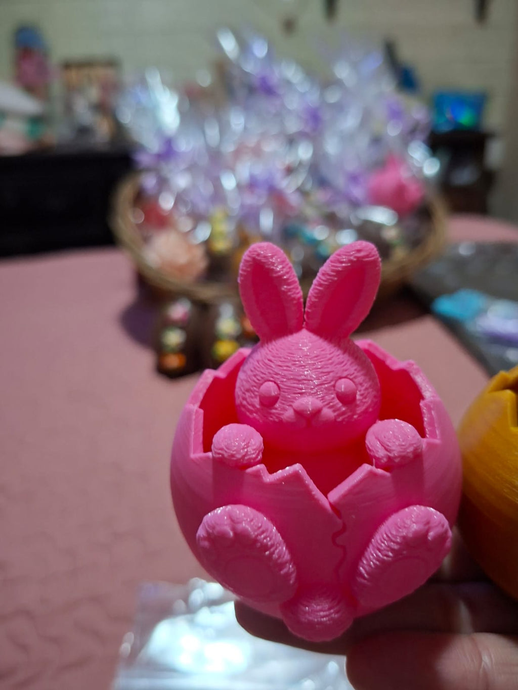 FIGURA CONEJO 3D +HUEVO PASCUA 100 GR